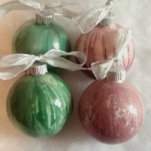 Set of 4 Christmas ornaments
